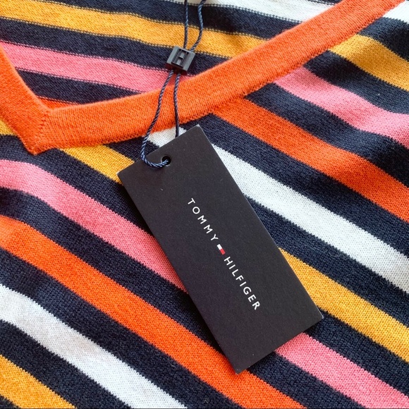 🌸New🌸 Tommy Hilfiger V-neck Striped Sweater XS - Picture 4 of 7